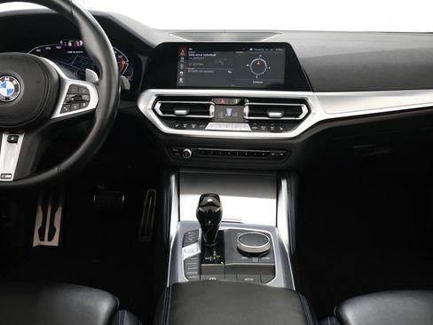 Used 2022 BMW M440i Convertible RWD image 11