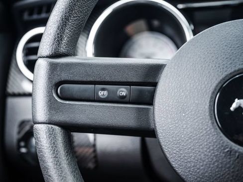 Used 2005 Ford Mustang GT Premium RWD image 63