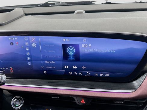 Used 2025 Buick Envision Sport Touring image 12