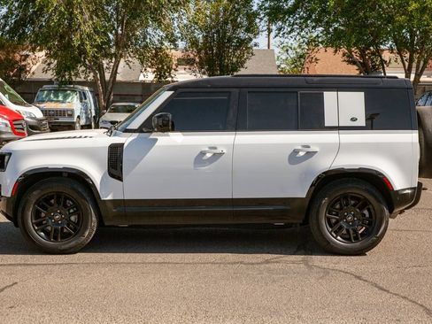 Used 2024 Land Rover Defender 110 X-Dynamic SE AWD/4WD image 8