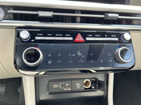 New 2026 Hyundai Tucson Limited FWD image 29