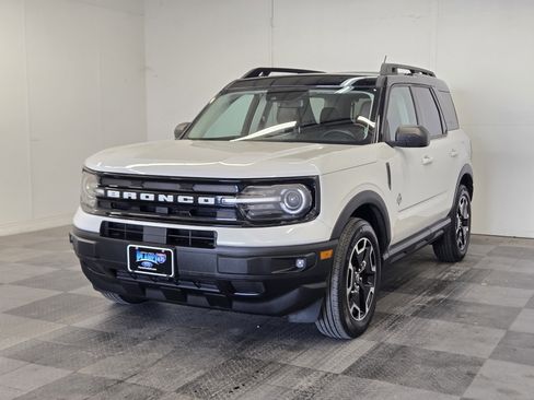 Certified 2023 Ford Bronco Sport Outer Banks w/ Tech Package image 4