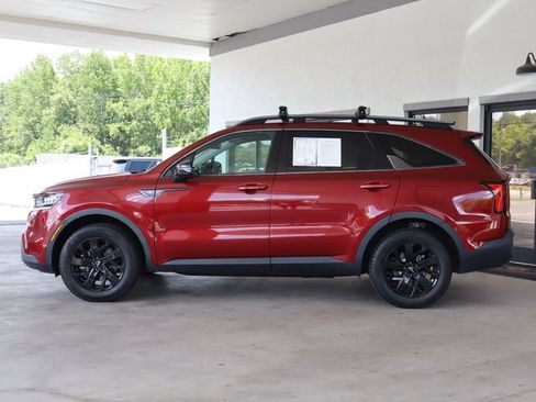 Used 2022 Kia Sorento S w/ Panoramic Sunroof Package AWD/4WD image 2