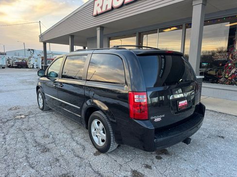 Used 2010 Dodge Grand Caravan SXT w/ Family Value Group image 3