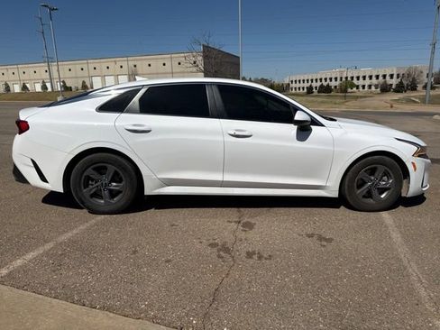 Used 2023 Kia K5 LXS image 4