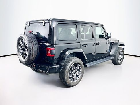 Used 2023 Jeep Wrangler Unlimited Sahara image 9