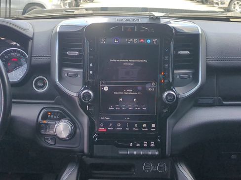 Used 2022 RAM 1500 Laramie AWD/4WD image 19