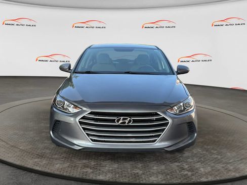 Used 2018 Hyundai Elantra SEL w/ Cargo Package FWD image 3