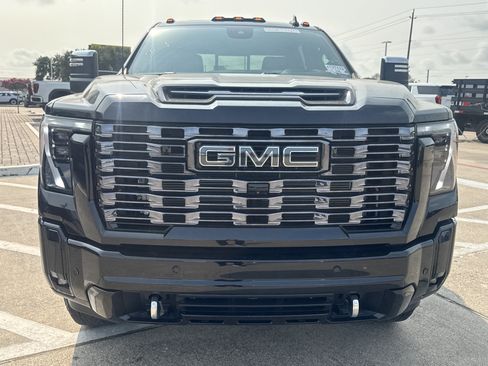 Used 2025 GMC Sierra 2500 Denali Ultimate AWD/4WD image 19