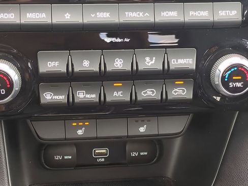 Used 2021 Kia Sportage EX FWD image 19