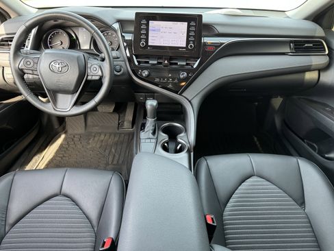 Used 2024 Toyota Camry SE w/ Convenience Package FWD image 21