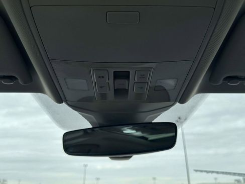 New 2026 Volkswagen Jetta SE FWD image 25