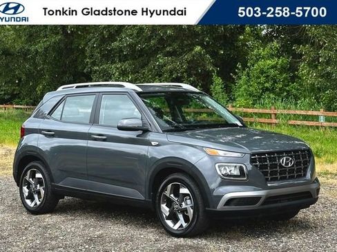 Certified 2025 Hyundai Venue SEL FWD image 1