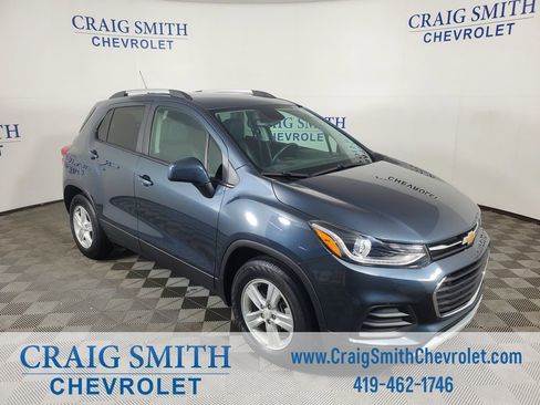 Used 2021 Chevrolet Trax LT w/ Driver Confidence Package FWD image 7