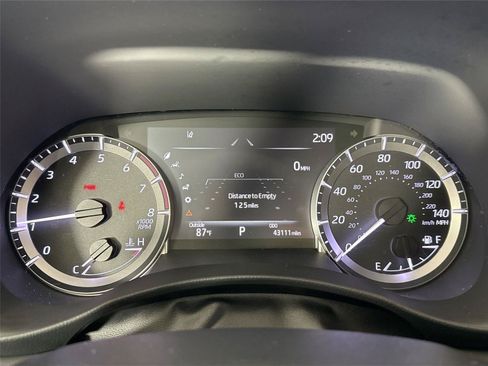 Used 2023 Toyota Highlander L FWD image 20