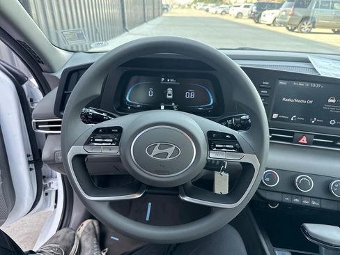 New 2026 Hyundai Elantra SE image 14