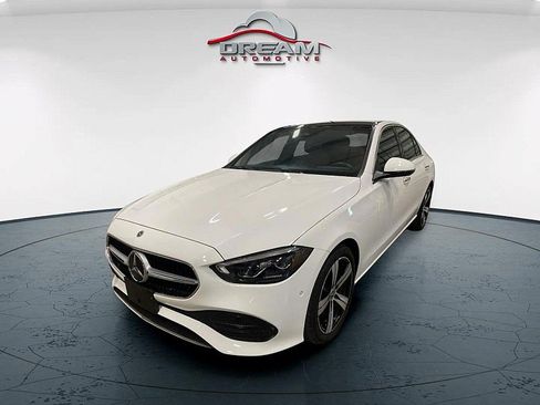 Used 2025 Mercedes-Benz C 300 4MATIC Sedan image 4