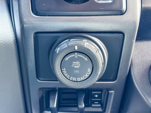Used 2018 Ford F150 XLT w/ Equipment Group 302A Luxury AWD/4WD image 27