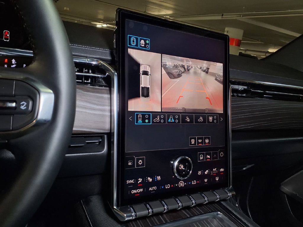 Used 2026 GMC Sierra EV Denali AWD/4WD image 6
