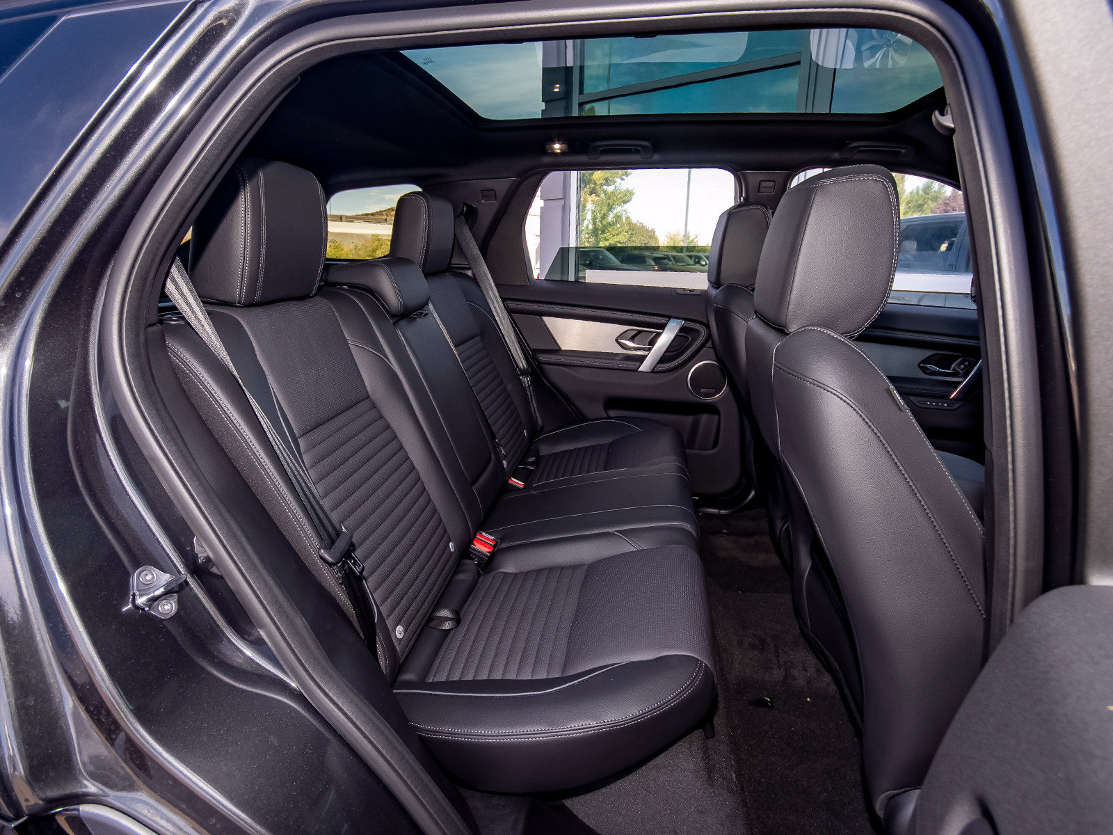 New 2026 Land Rover Discovery Sport Landmark AWD/4WD image 47