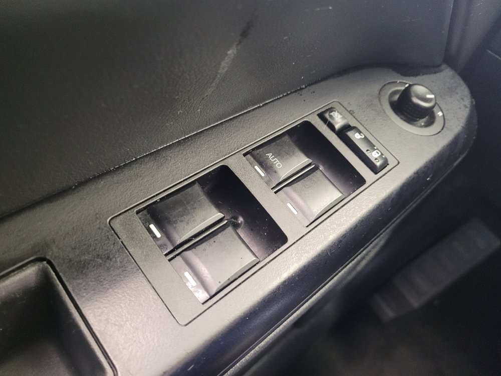 Used 2015 Jeep Compass Sport w/ Power Value Group FWD image 27