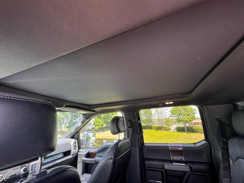 Used 2016 Ford F150 Platinum w/ Equipment Group 701A Luxury AWD/4WD image 20