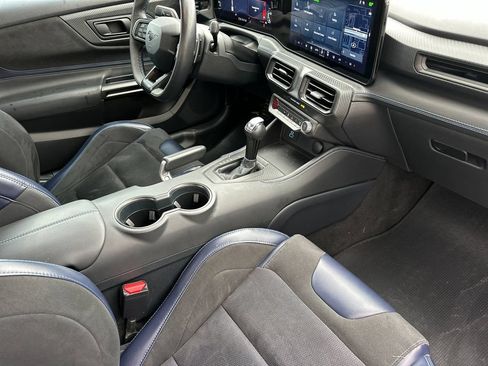 Used 2025 Ford Mustang Dark Horse RWD image 13
