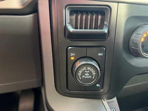 Used 2021 Ford F150 XLT AWD/4WD image 14