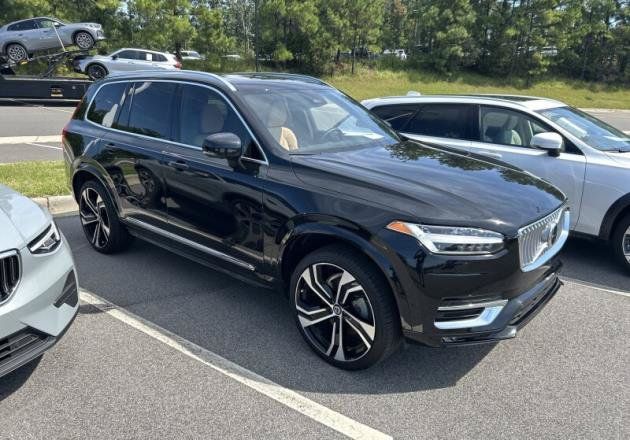 Certified 2024 Volvo XC90 B6 Ultimate w/ Protection Package Premier AWD/4WD image 7