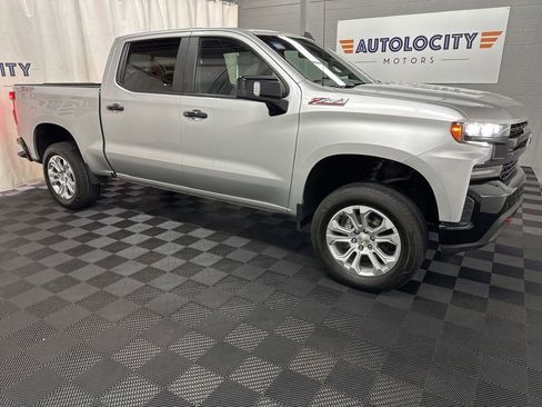 Used 2021 Chevrolet Silverado 1500 LT Trail Boss w/ Convenience Package II AWD/4WD image 3