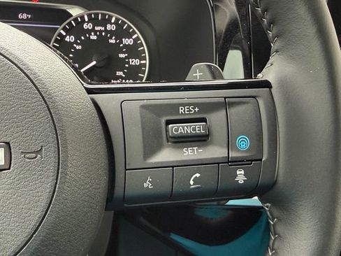 Used 2025 Nissan Pathfinder SL image 24