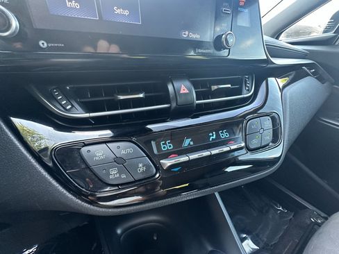 Used 2021 Toyota C-HR LE image 33