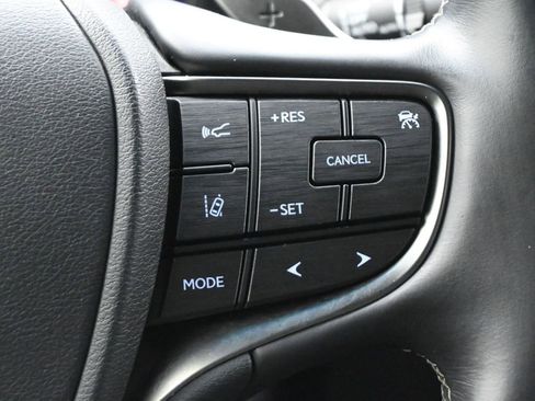 Used 2020 Lexus LS 500 w/ Accessory Package (Z2) RWD image 8