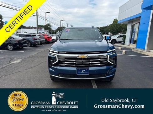 Used 2025 Chevrolet Tahoe Premier AWD/4WD image 4