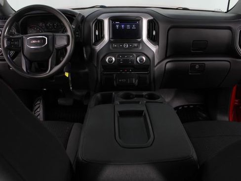Used 2022 GMC Sierra 2500 Pro w/ Convenience Package image 9