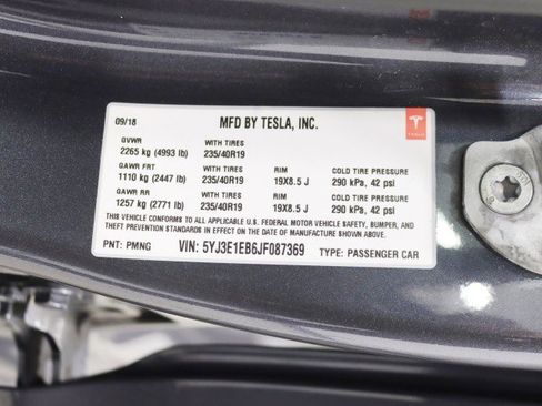 Used 2018 Tesla Model 3 image 36