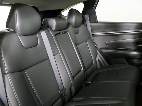 Used 2023 Hyundai Tucson Limited image 31