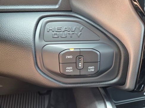 New 2026 RAM 3500 Big Horn AWD/4WD image 31