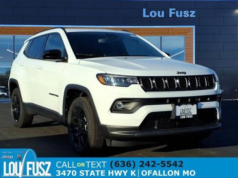New 2026 Jeep Compass Latitude image 1
