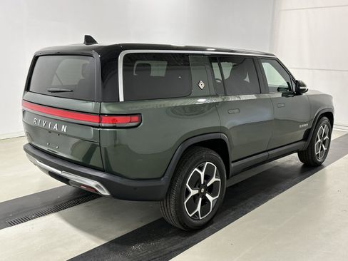 Used 2024 Rivian R1S Adventure AWD/4WD image 5