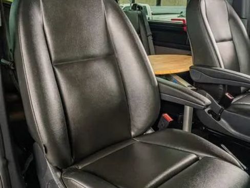 Used 2022 Mercedes-Benz Sprinter 2500 image 21