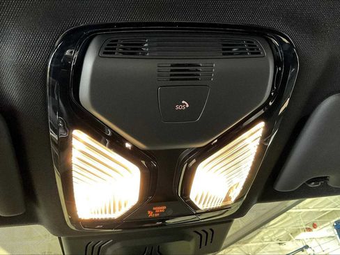 Used 2025 BMW M3 Competition image 35