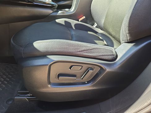 Used 2022 MAZDA CX-9 Sport image 17