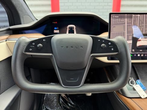 Used 2023 Tesla Model X AWD/4WD image 26
