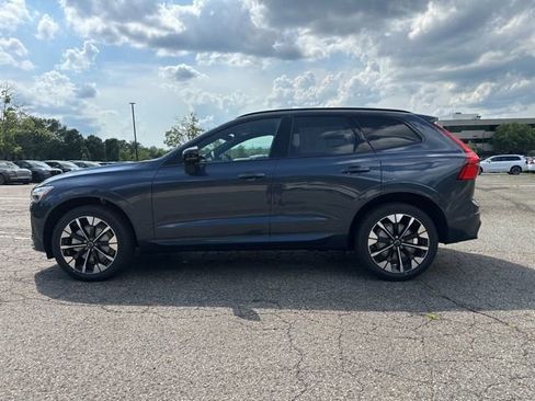 New 2026 Volvo XC60 B5 Plus w/ Protection Package Premier image 4