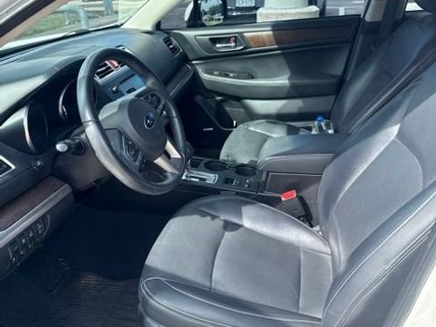 Used 2017 Subaru Outback 2.5i Limited AWD/4WD image 7