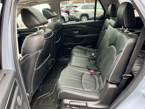 Used 2025 Honda Pilot Elite image 22