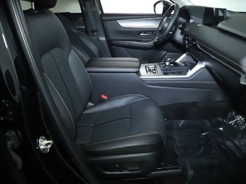 Certified 2025 MAZDA CX-90 3.3 Turbo w/ Preferred Package image 36