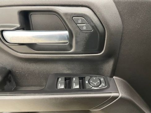 Used 2020 Chevrolet Silverado 1500 Custom Trail Boss w/ Custom Convenience Package image 8