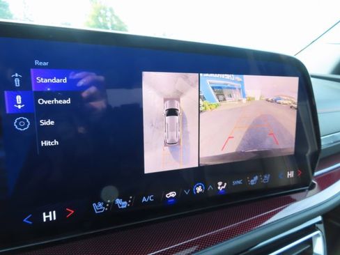 Certified 2024 Chevrolet Traverse RS w/ LPO, Floor Liner Package image 27